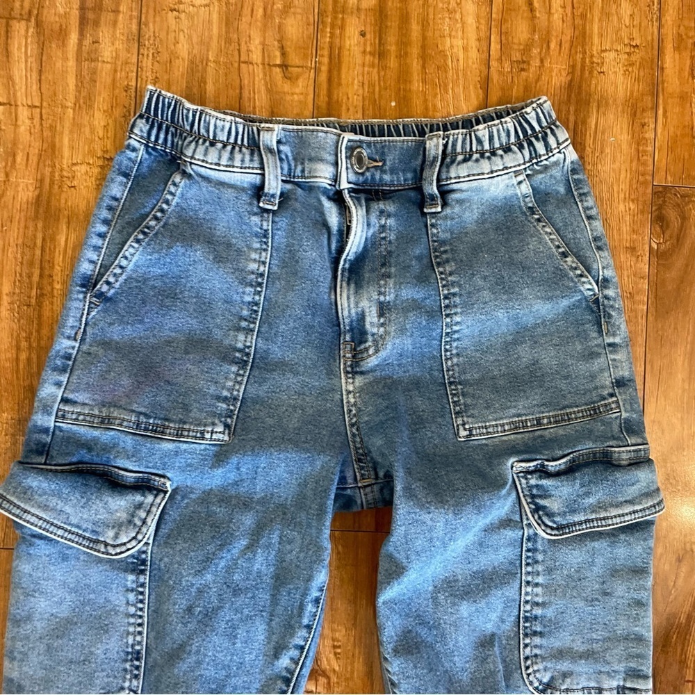 SO Women’s Blue High Waist Mom Jean Denim Cargo Joggers Pants Size 5 27 - Picture 2 of 10